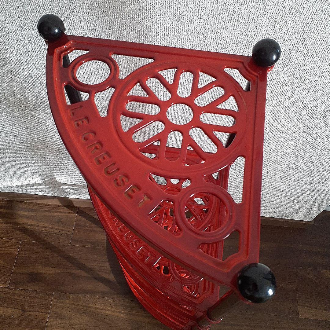 LE CREUSET 三角形シェルフ 赤 ルクルーゼ