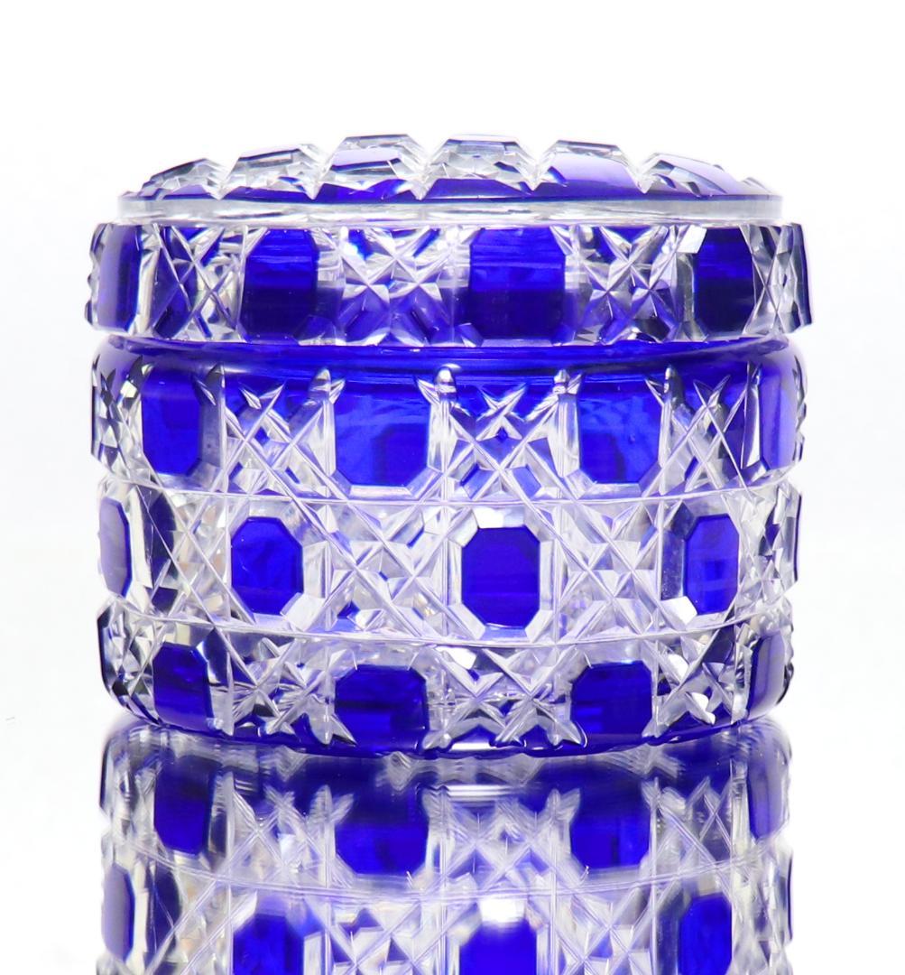 オールド・バカラ ドーム型 全面切子装飾 ディアマン・ピエーリー 青色被せ蓋物