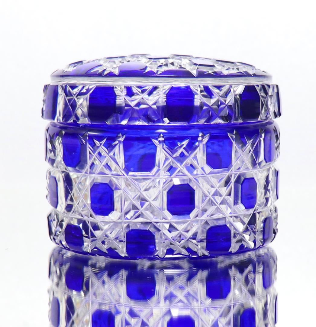 オールド・バカラ ドーム型 全面切子装飾 ディアマン・ピエーリー 青色被せ蓋物