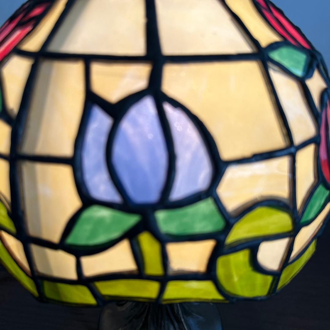 【新品未使用】アンティーク調 ステンドグラス 卓上ランプ