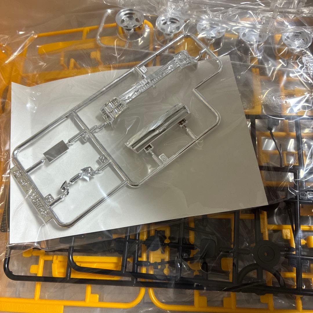 青島トヨタ ハイエース VIPアメリカン1/24初版ロッド - メルカリ