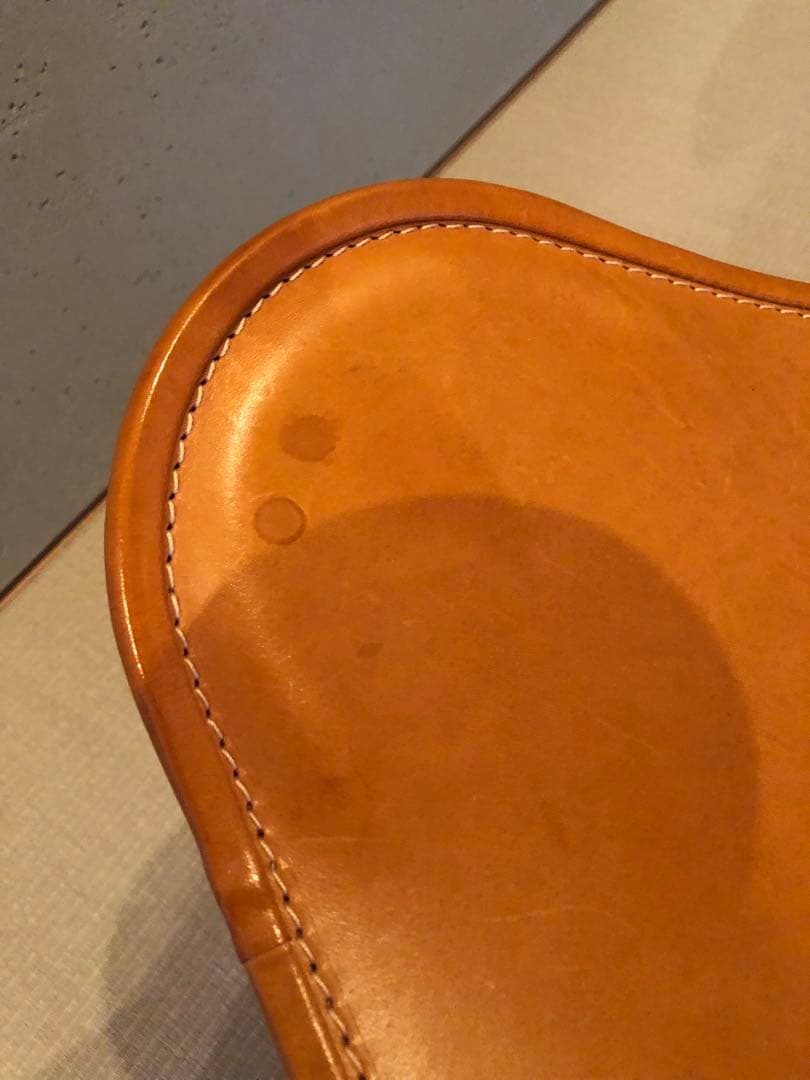 CUERO | FLYING  スツール