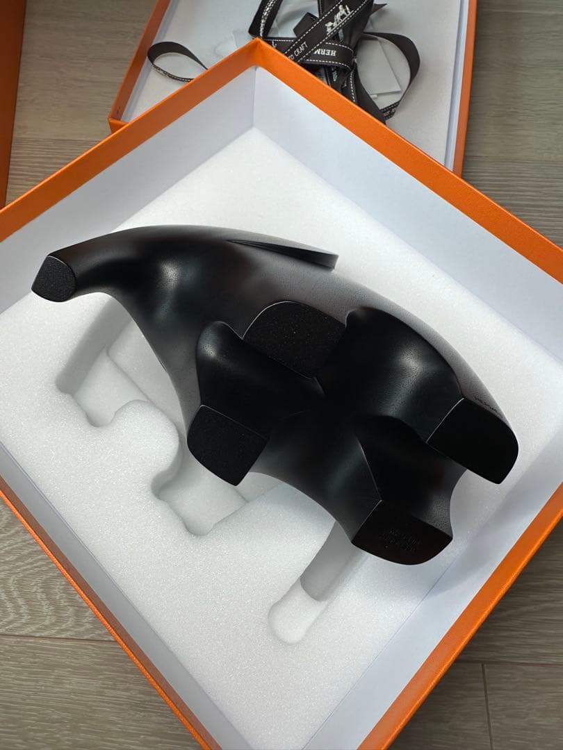 ペーパーウェイト 《ラオ》