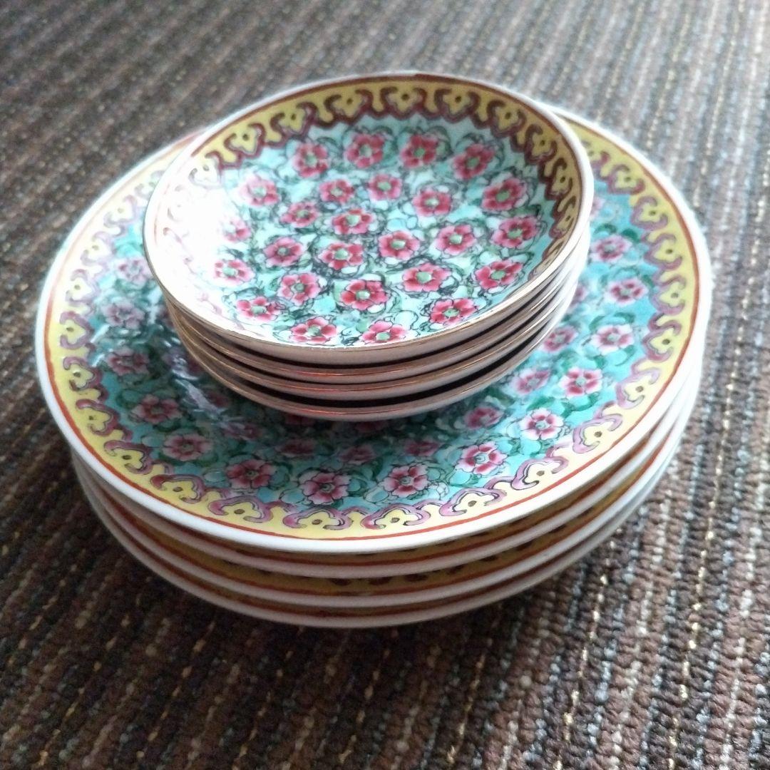 【美品】中国景徳鎮　乾隆年製　粉彩　花詰文様　銘々皿４　小皿４　計８枚