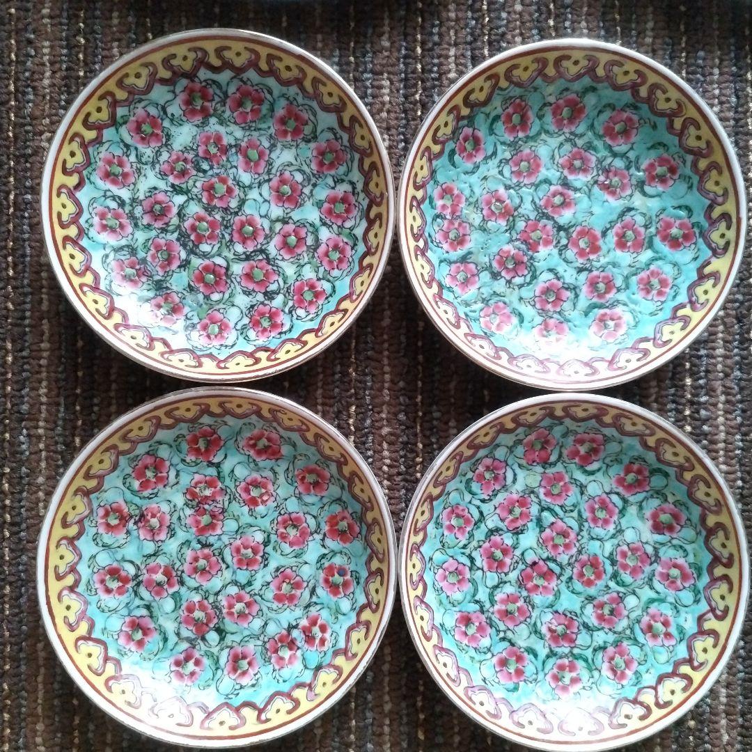【美品】中国景徳鎮　乾隆年製　粉彩　花詰文様　銘々皿４　小皿４　計８枚