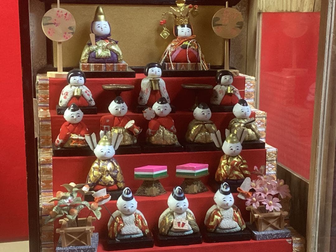 ミニ雛人形 ガラスケース入り◇ケースサイズ(幅25㎝ 高さ29㎝ 奥行22