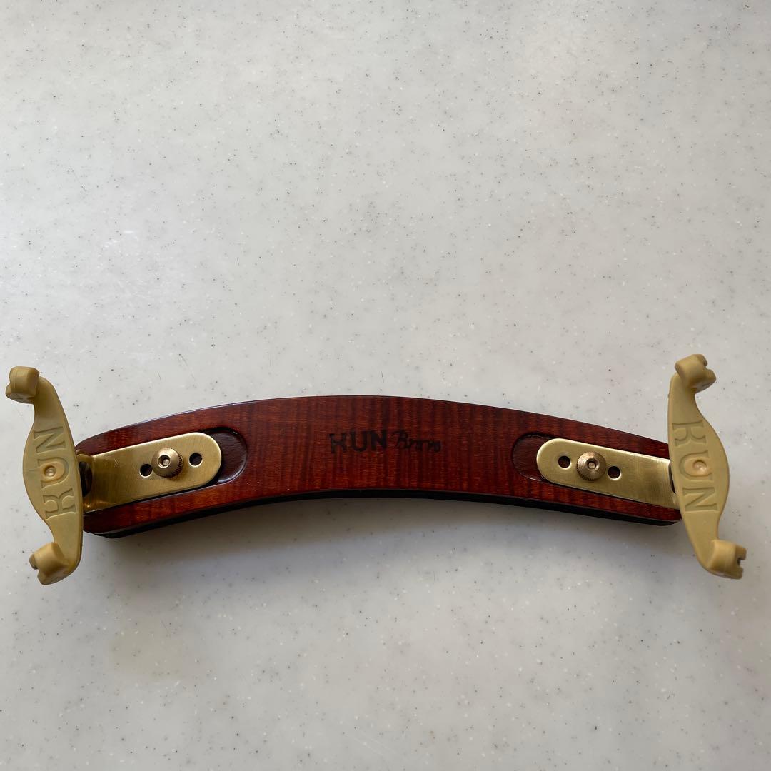 KUN 1 バイオリン用肩当て