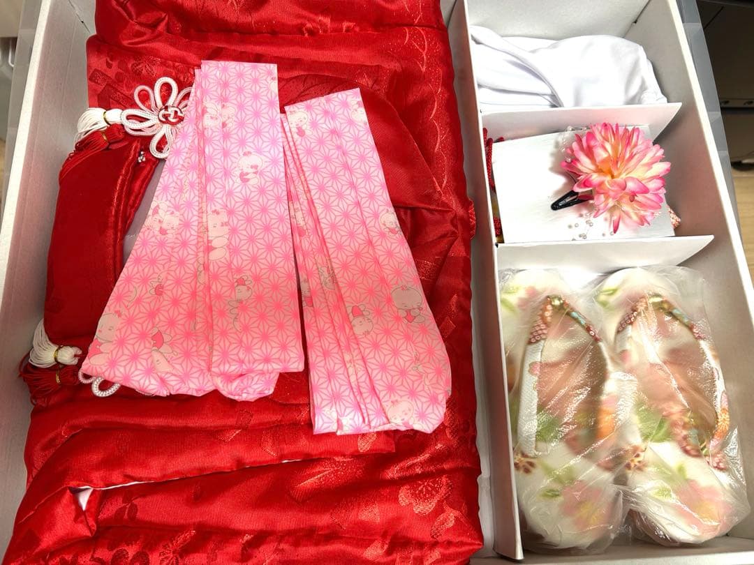 七五三用 赤と白の花柄着物