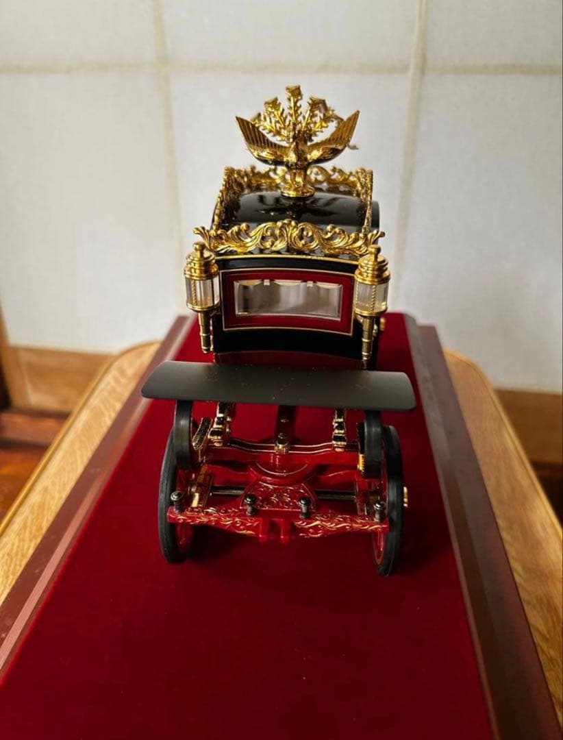 セール【美品・認定書付】天皇陛下の御料馬車 御料儀装車一号 ガラスケース付き