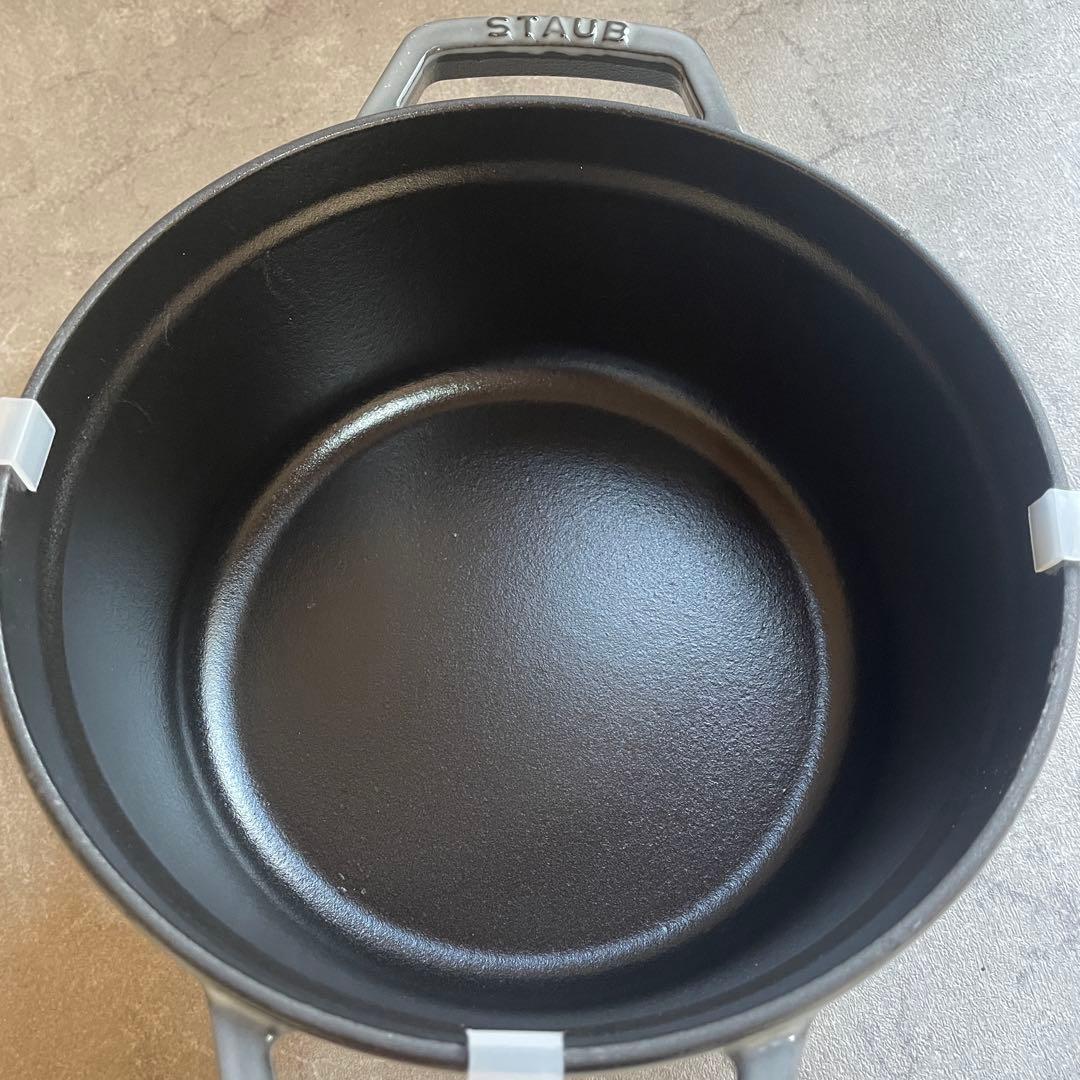 未使用　 STAUB ピコ ココット ラウンド グレー　22cm 両手鍋