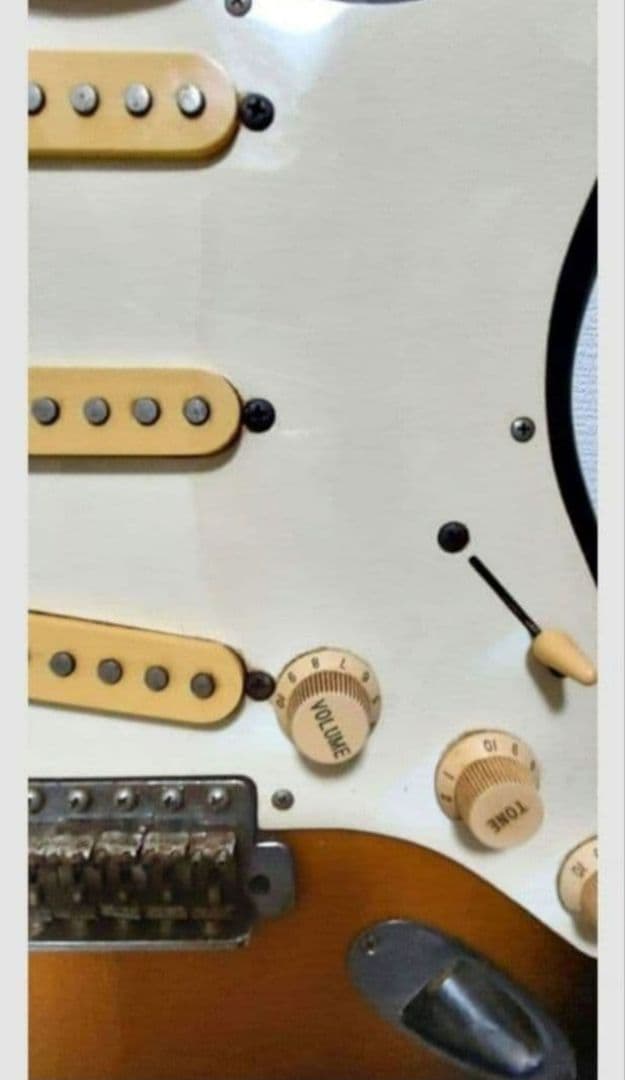 Fender サンバースト & ZOOM PLAYER3030 &コードセット - メルカリ