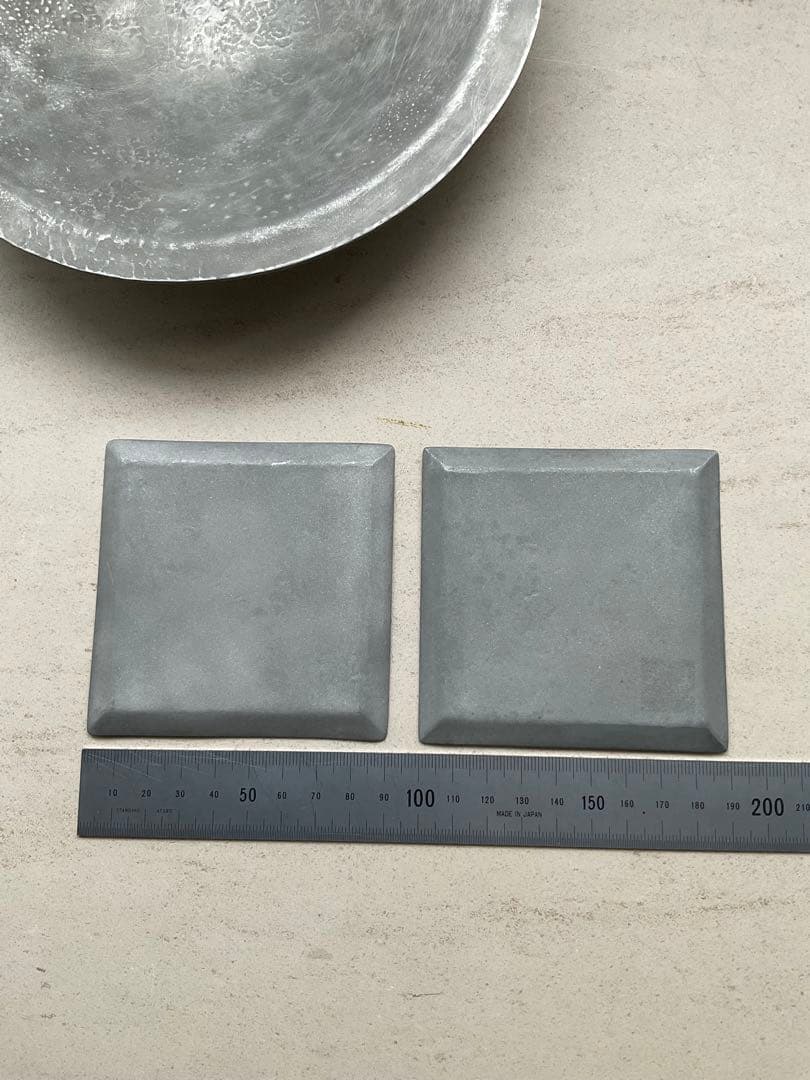 渡辺遼　造形作家　金工作家　アルミニウム　お皿と平皿2枚セット