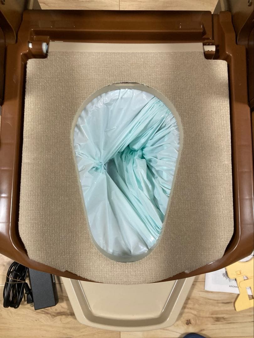 電動ポータブルトイレ ベージュ