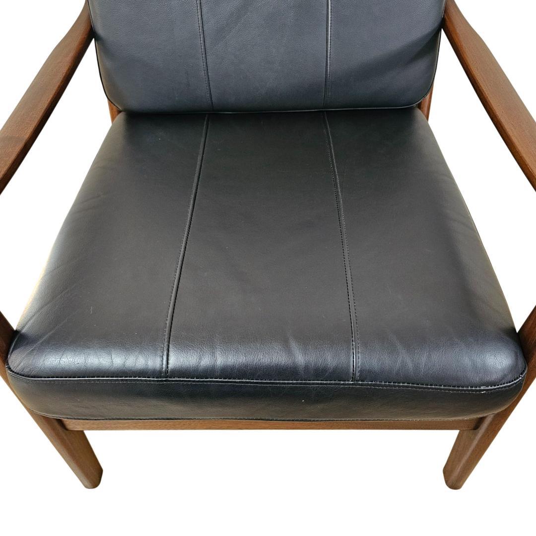 【美品】起立木工 ノルディ アームチェア② 黒 ウォールナット 椅子 レザー調