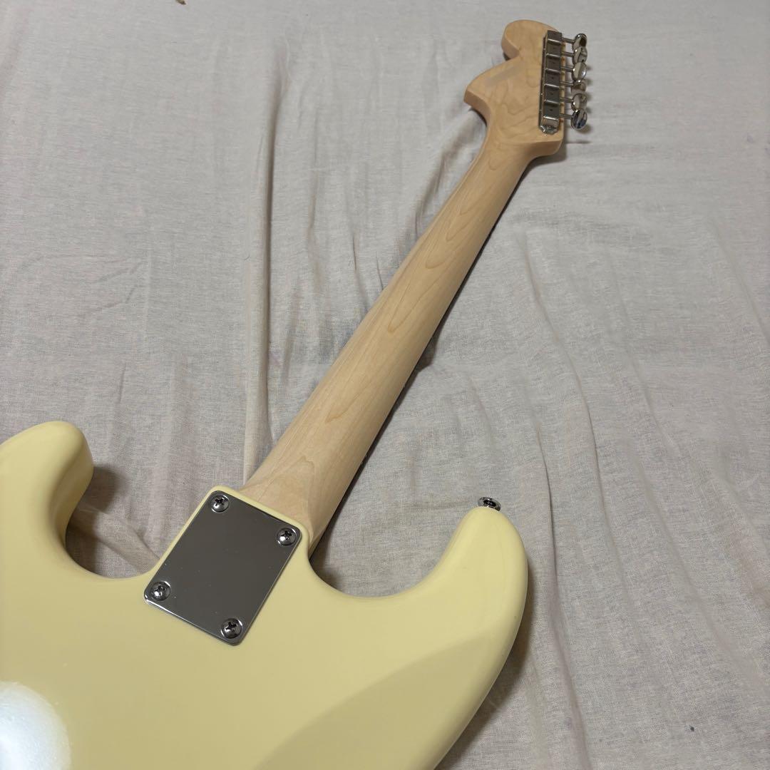 ストラトキャスター エレキギター クリームホワイト