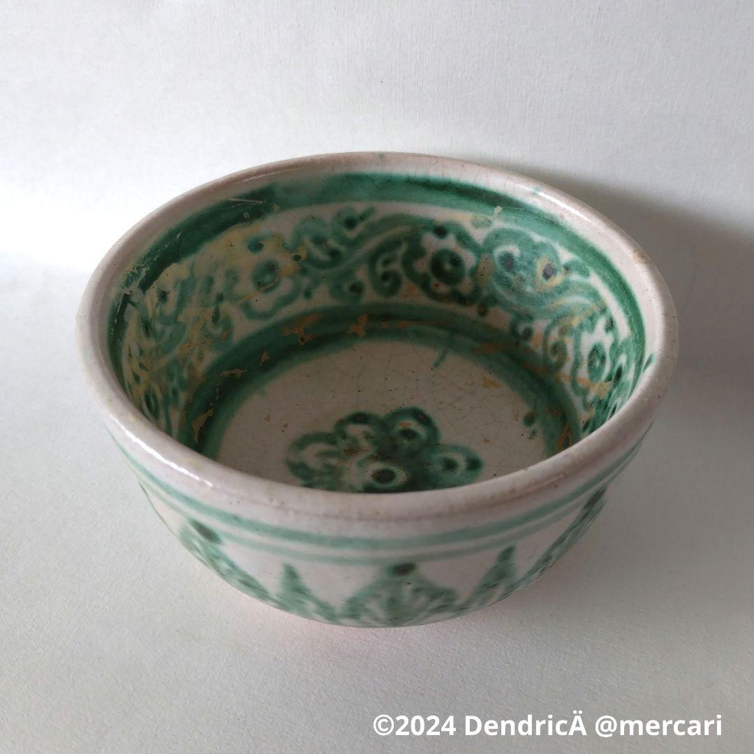 白釉緑彩碗①　ミャンマー　アジアアンティーク　小花彩　茶碗