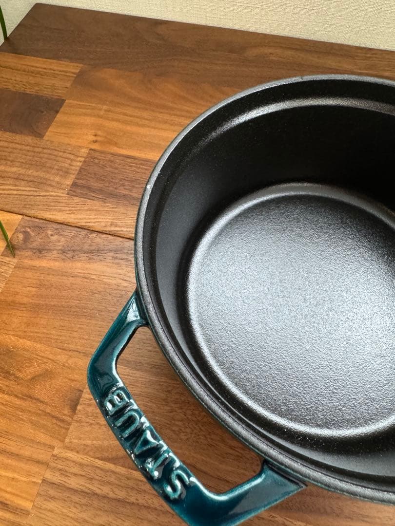 【新品未使用】STAUB ココットラウンド 18cm ラ・メール　希少カラー