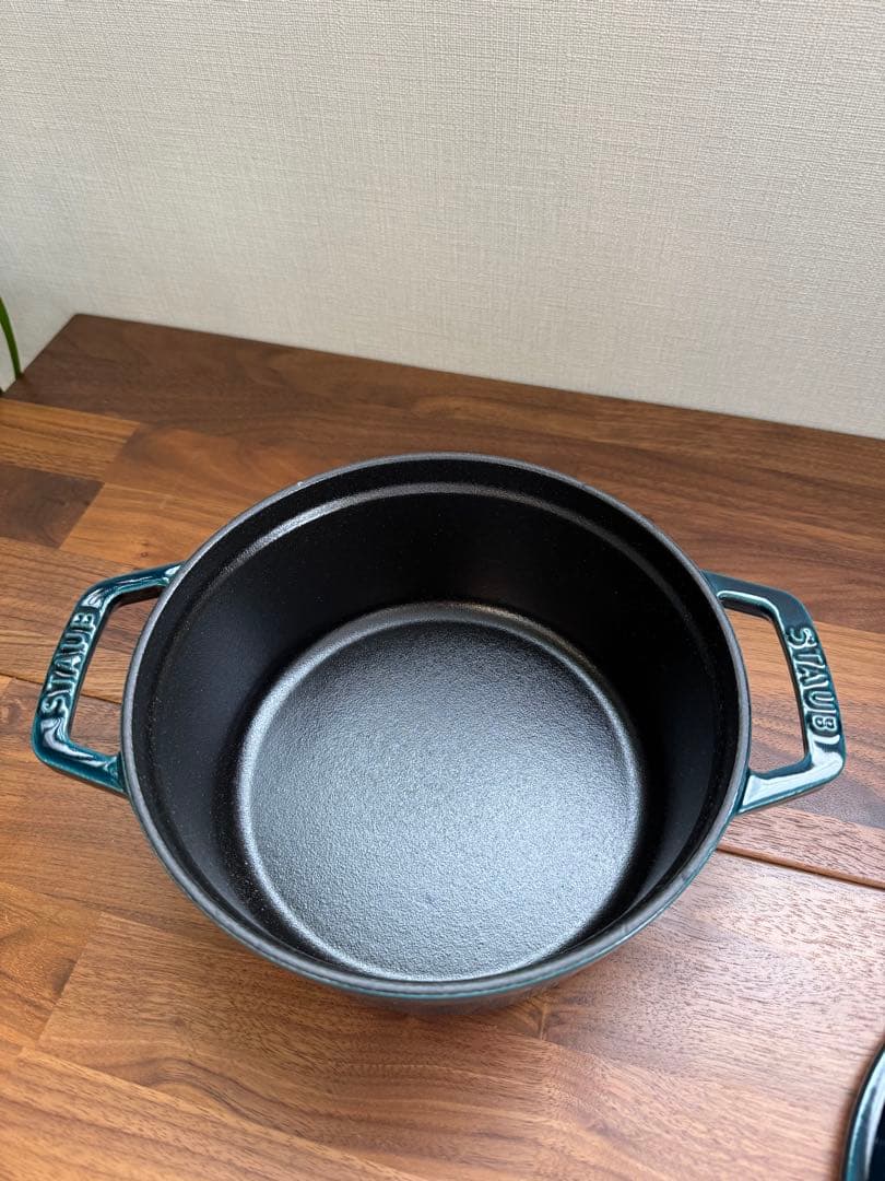 【新品未使用】STAUB ココットラウンド 18cm ラ・メール　希少カラー