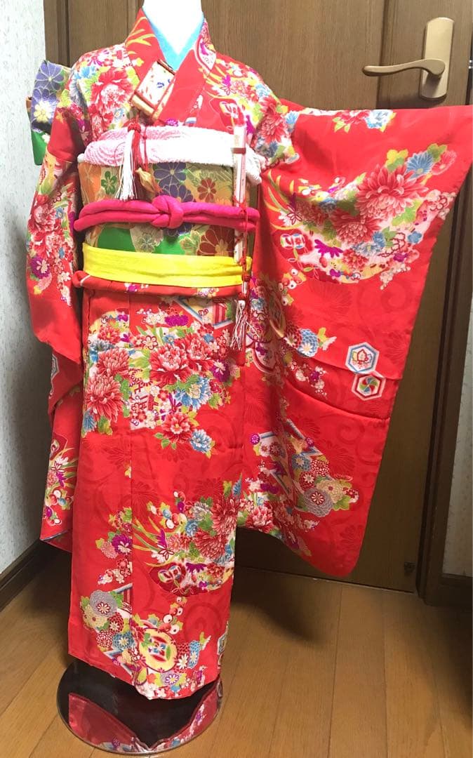 七五三女の子着物セット　アンティーク　正絹　5歳 小さめ7歳　珊瑚色❤️