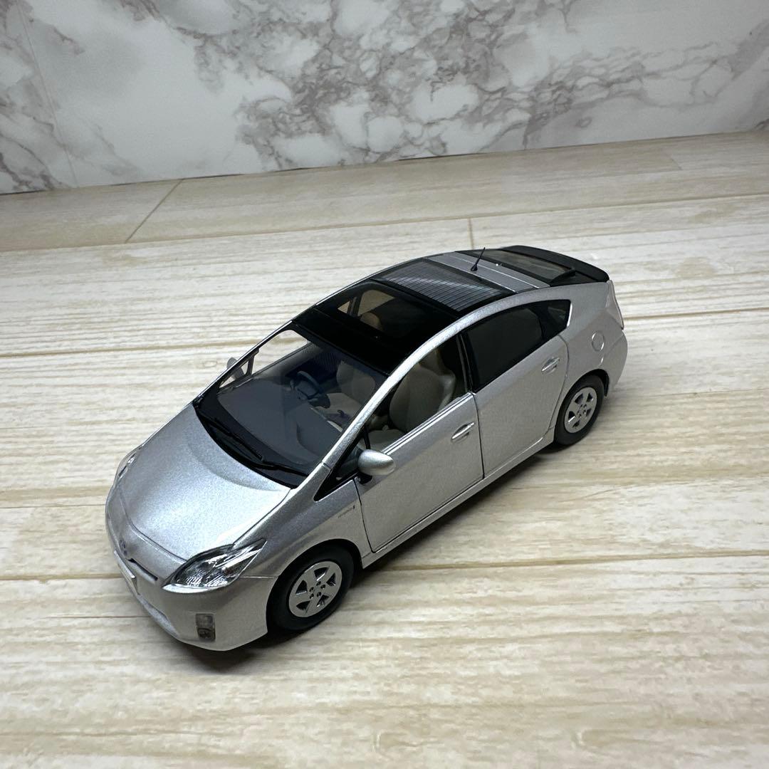 レア 【非売品】トヨタ プリウス 30系前期 1/30 ミニカー カラー