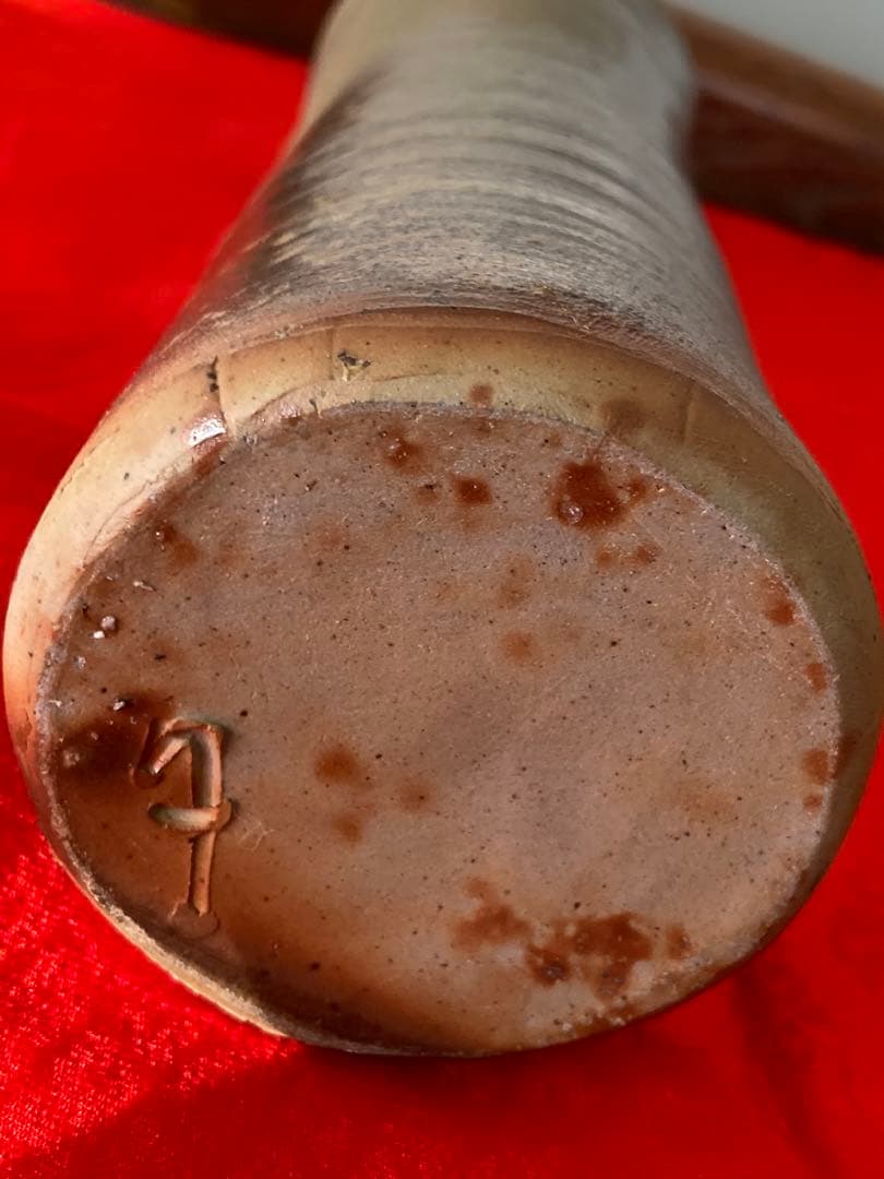 備前焼 素敵な花入れ♪♪＊ゴマ在り ＊伊勢崎窯 インテリア！ - メルカリ