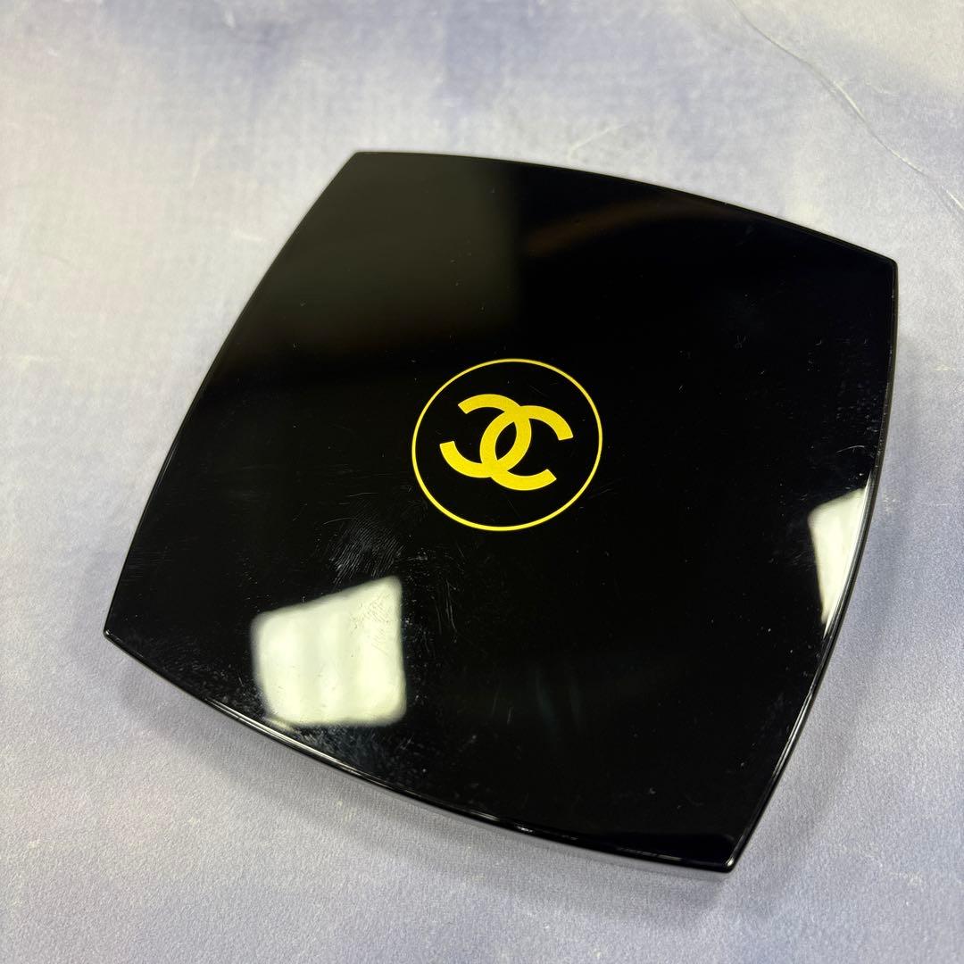 CHANEL ÉCLAT LUNAIRE エクラ　ルネール　オーローズ　限定