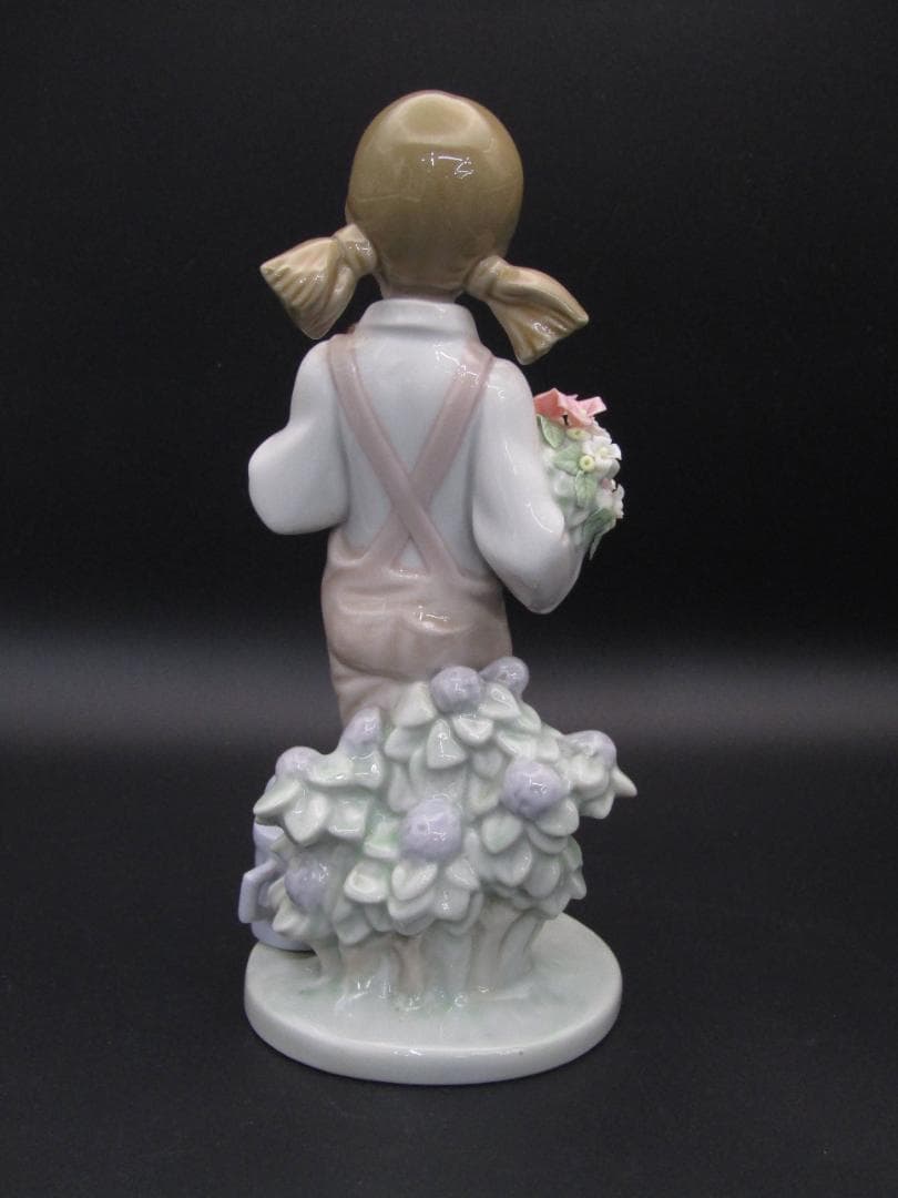 リヤドロ LLADRO 陶器 人形『小鳥と話す少女』