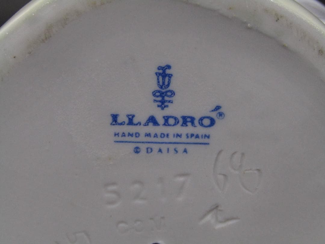 リヤドロ LLADRO 陶器 人形『小鳥と話す少女』