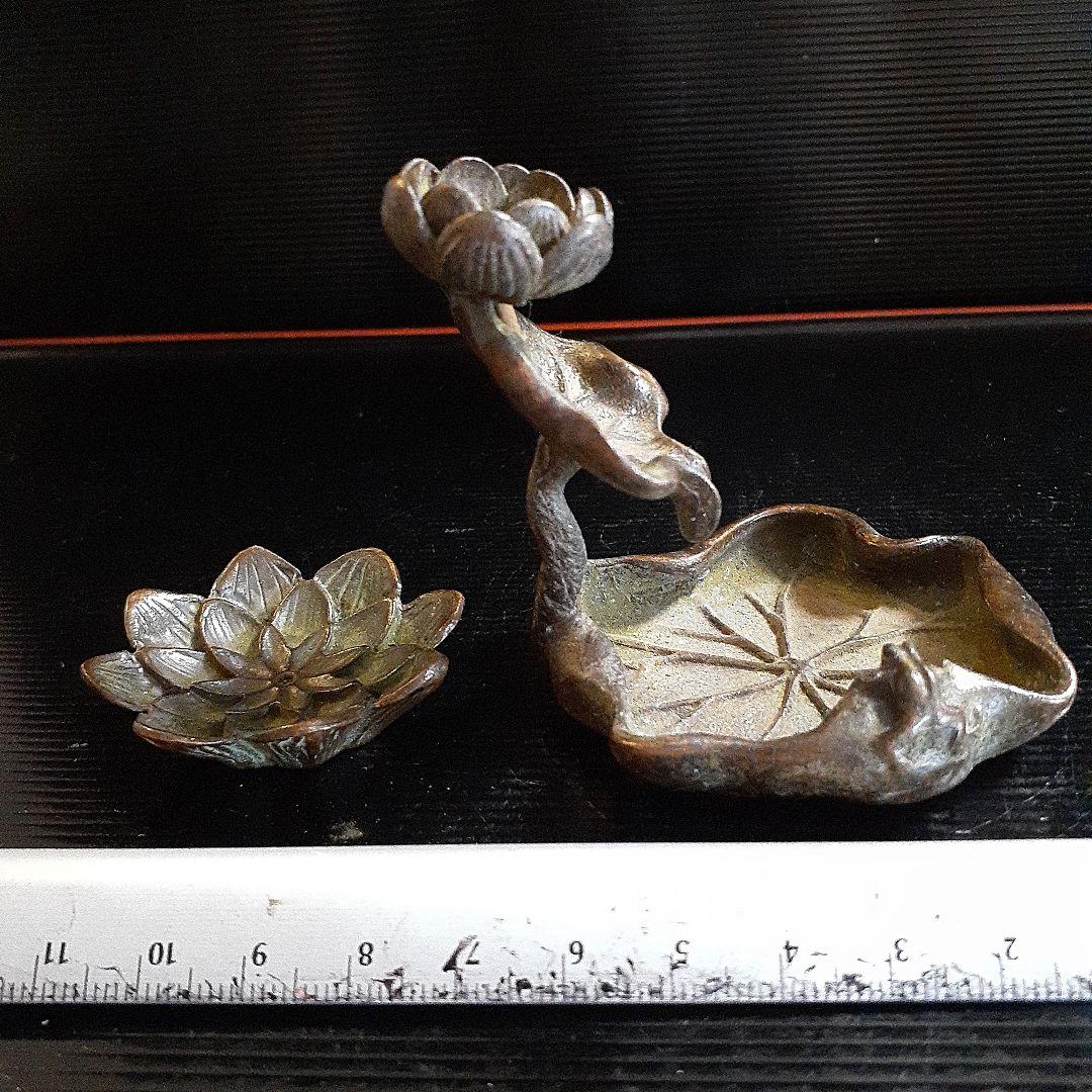 古銅蛙と蓮の花の線香立て