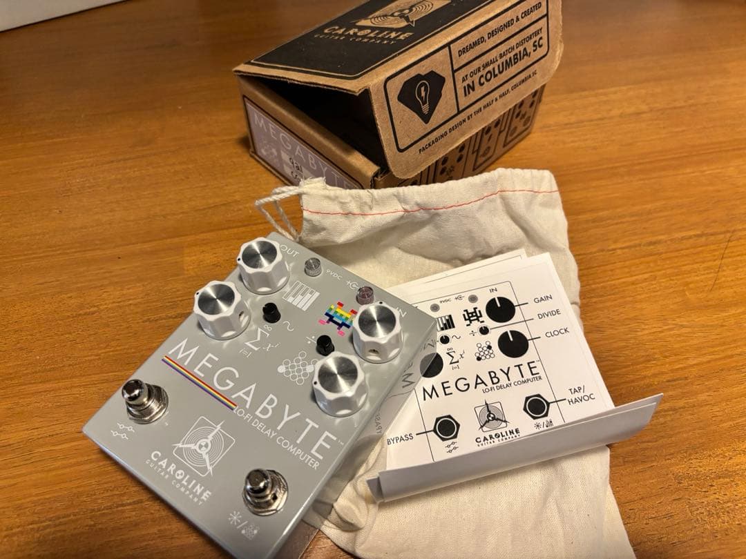 Caroline MEGABYTE ディレイペダル