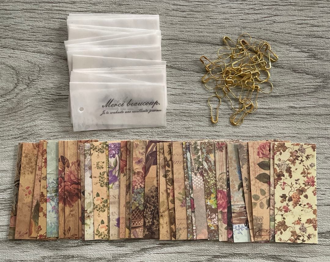 2枚重ね アンティークタグ ジャンクジャーナル 紙もの だるまピン №413