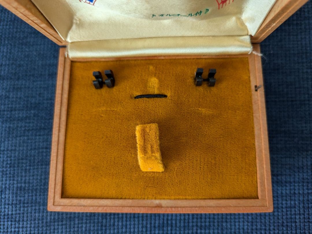 【ジャンク品】オルゴール付きアクセサリーボックス【レトロ】