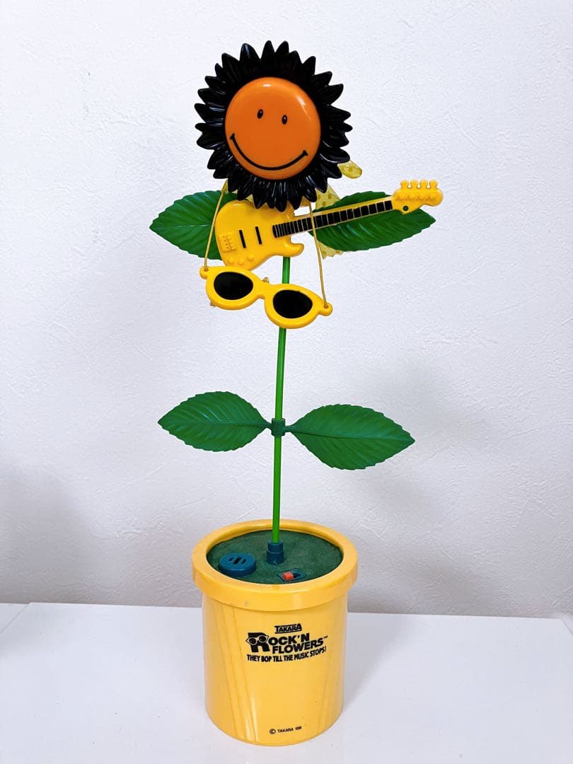 最終値下げ【レトロ】フラワーロック - メルカリ