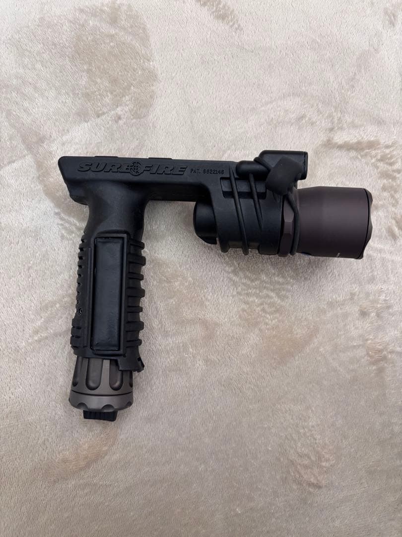 激レアSUREFIRE M900Aブルー フォアグリップウェポンライト 旧型
