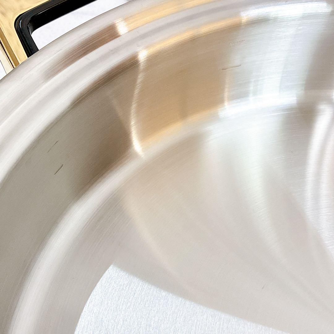 【未使用品】Tupperware レインボークッカー 26cm 浅鍋