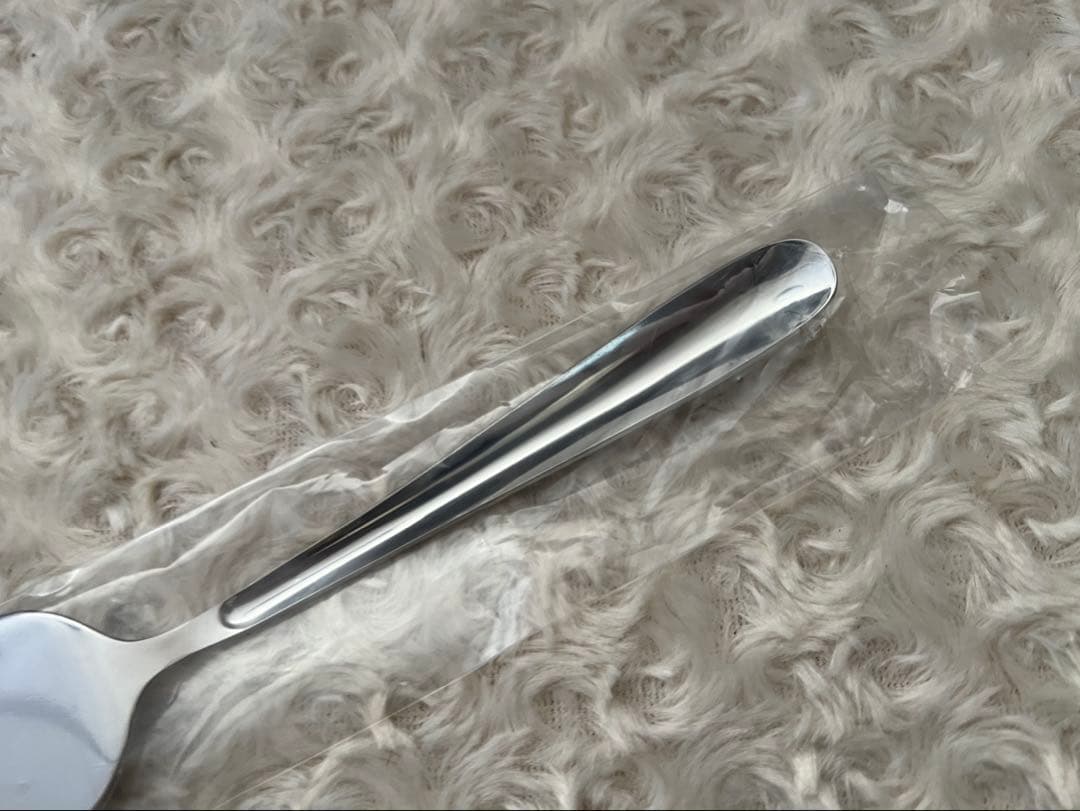 カトラリー　福田繁雄デザインスプーン“立場が入れ替わってしまったスプーン\"