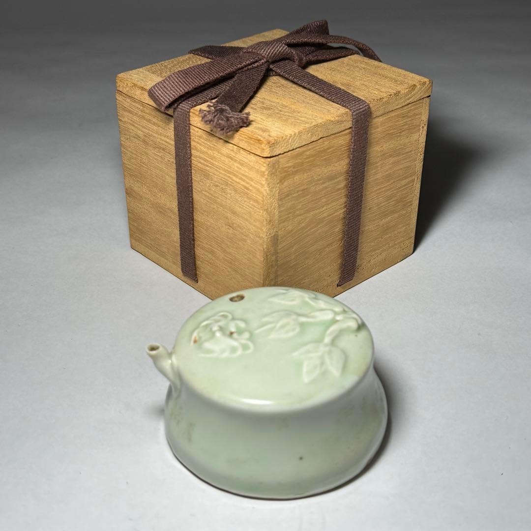 ◇李朝 白磁浮彫水滴 蟹紋 書道具 古玩 文房四宝 朝鮮古陶磁 朝鮮美術