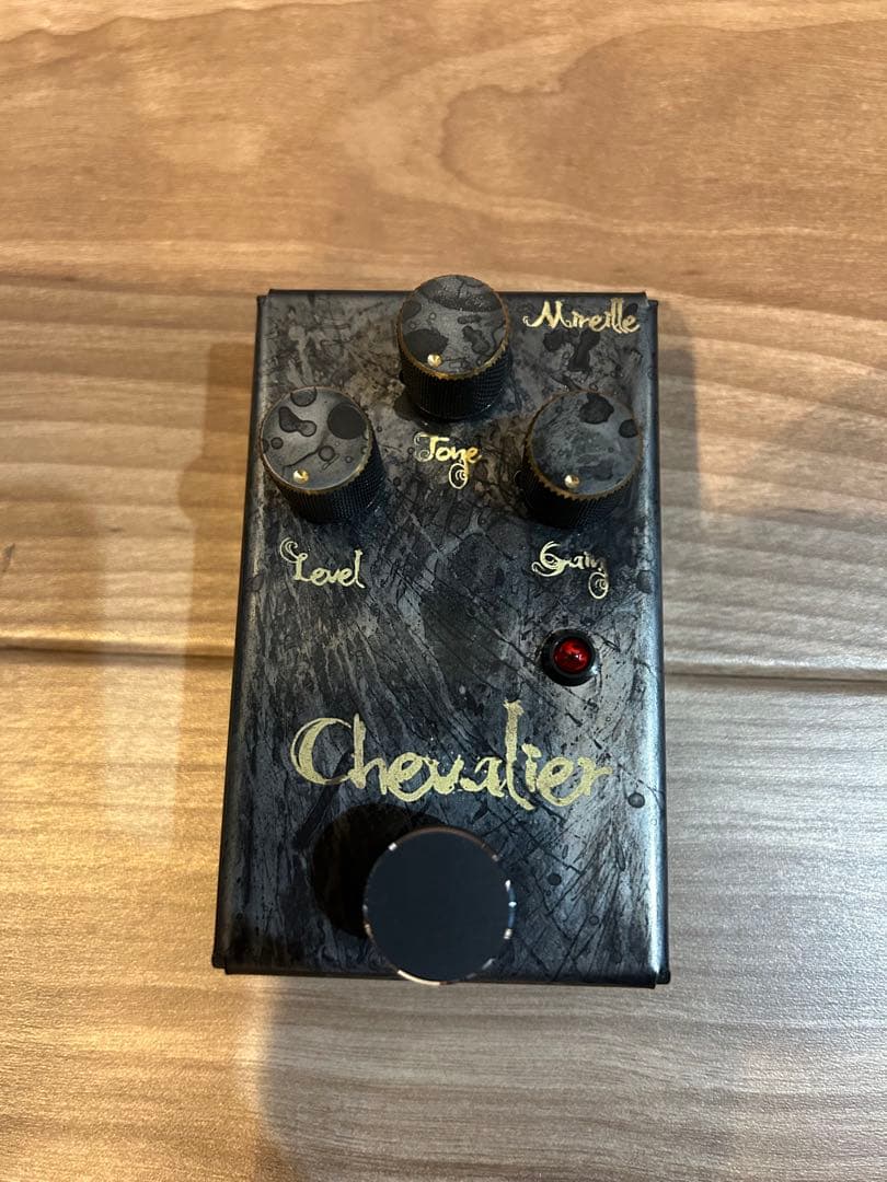 HATA (ハタ) / MIREILLE Chevalier