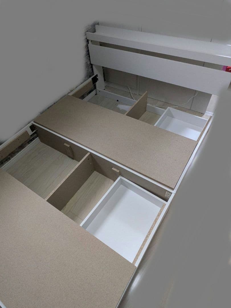 【直接引き渡し限定】ダブルベッドフレーム　マットレス