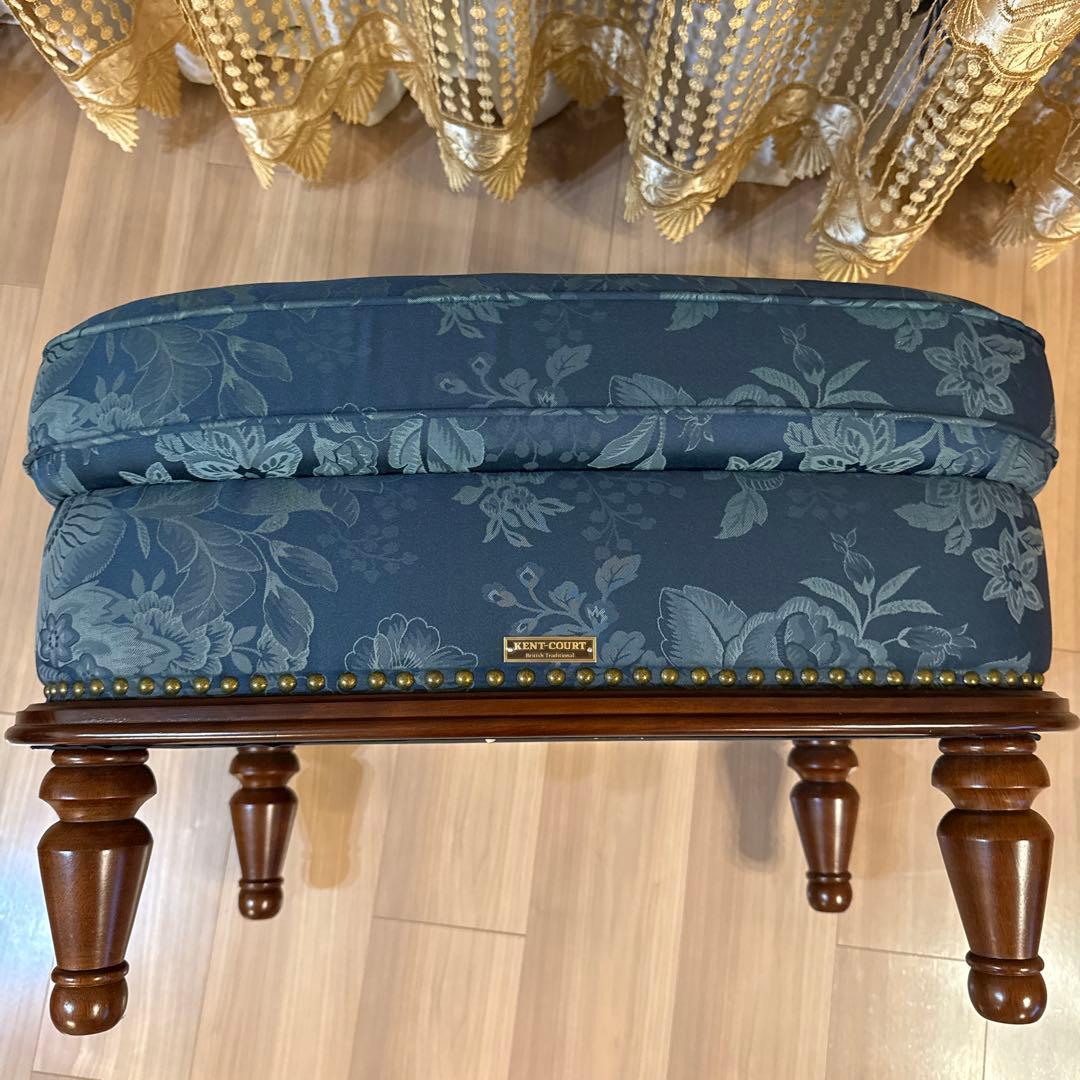 マルニ木工製 KENT-COURT フローラルオットマン、スツール