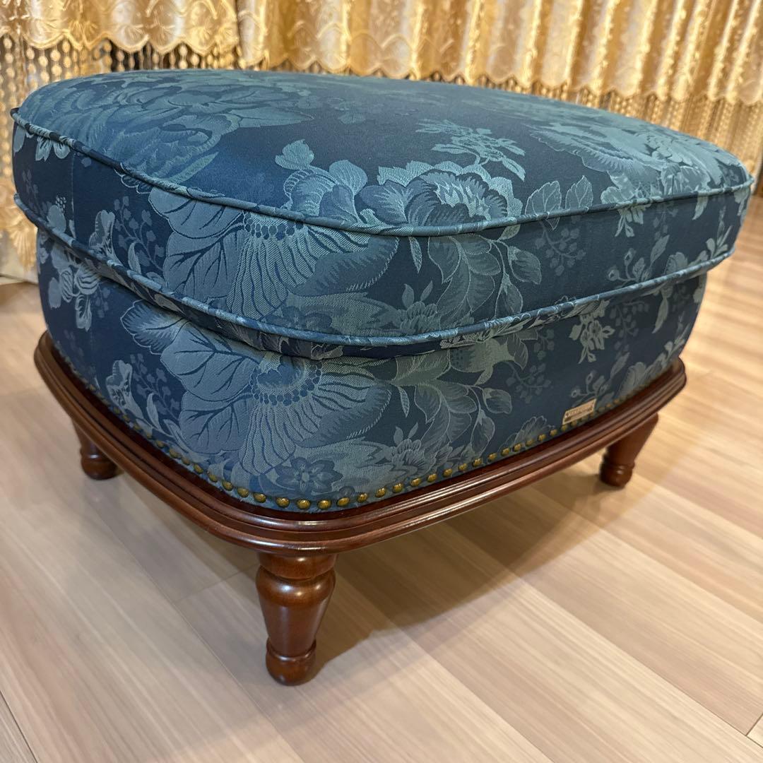 マルニ木工製 KENT-COURT フローラルオットマン、スツール