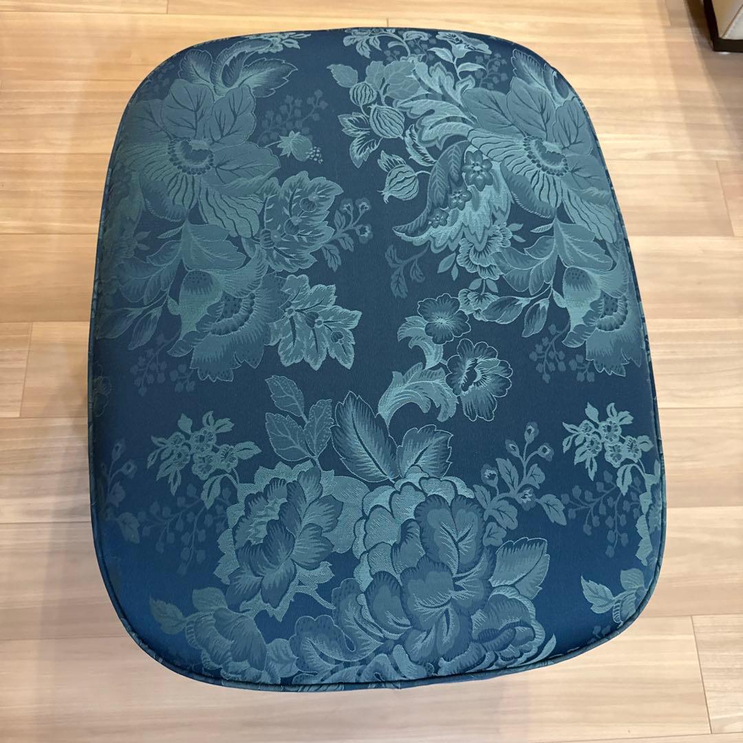 マルニ木工製 KENT-COURT フローラルオットマン、スツール