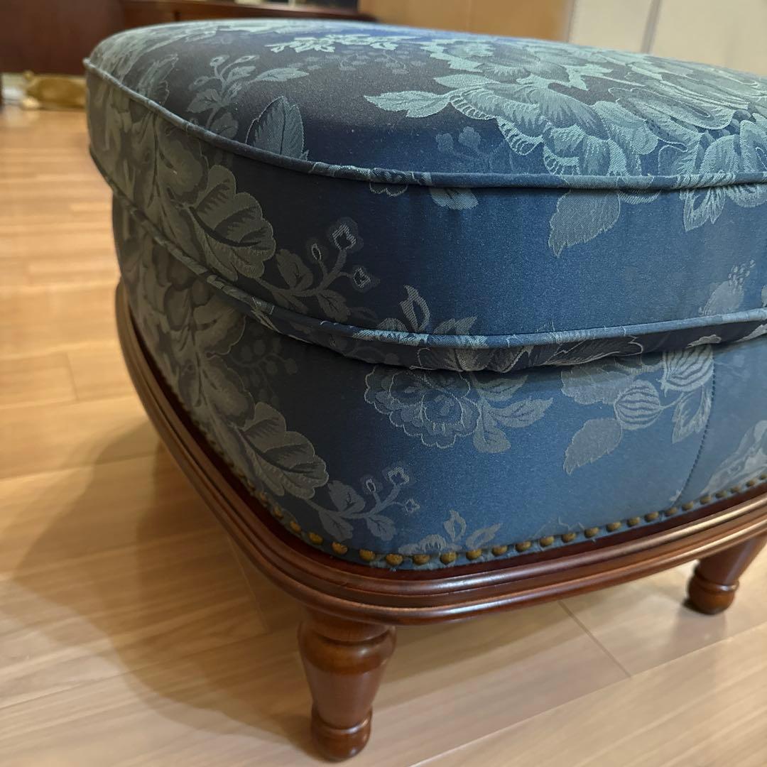 マルニ木工製 KENT-COURT フローラルオットマン、スツール