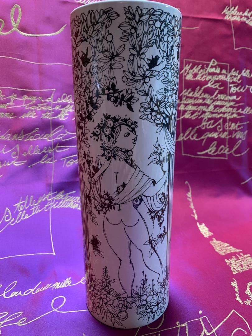 ビヨンヴィンブラッド　ニモール窯の高さ27㎝の大型ビンテージ可愛い少女３人柄花瓶