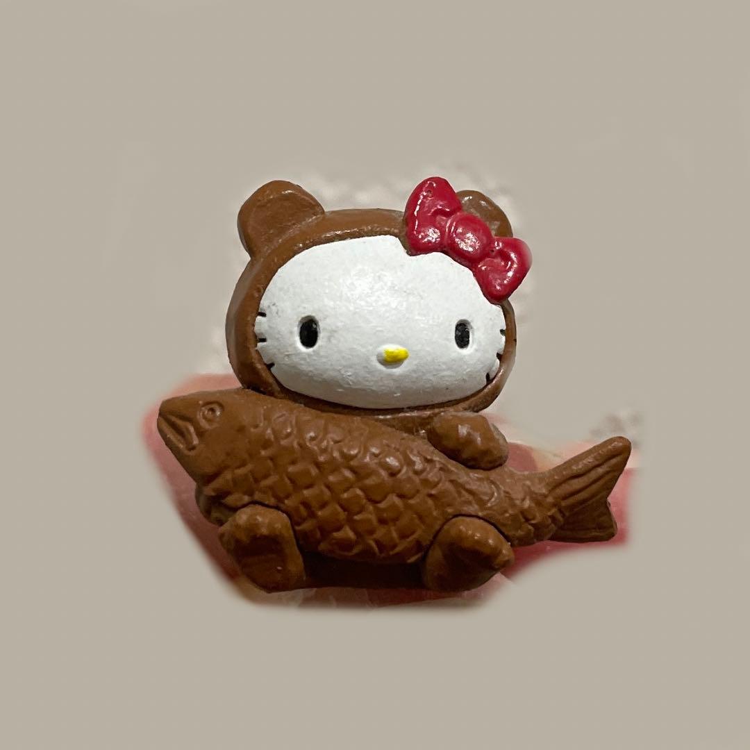 サンリオ リーメント ハローキティ フィギュア クマ 熊 くま 木彫り