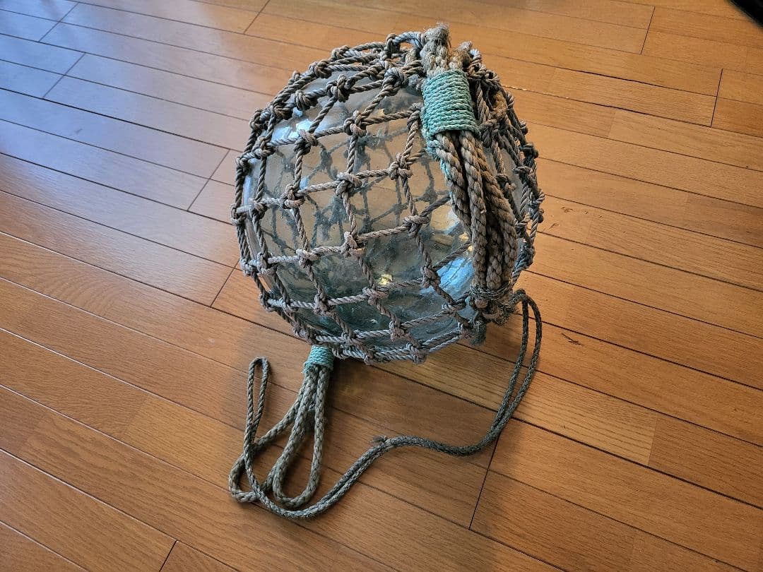 ガラスの浮き玉。大小セット大1個小2個