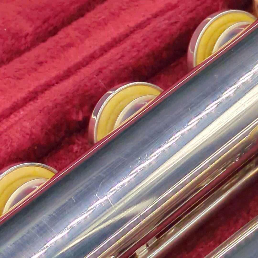 フルート　調整済　美品　ヤマハ　YFL211S（Eメカ、銀メッキ仕様）