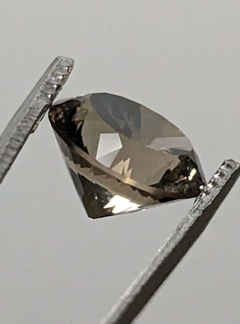 天然フェルドスパー 2.46ct シャンパンカラー