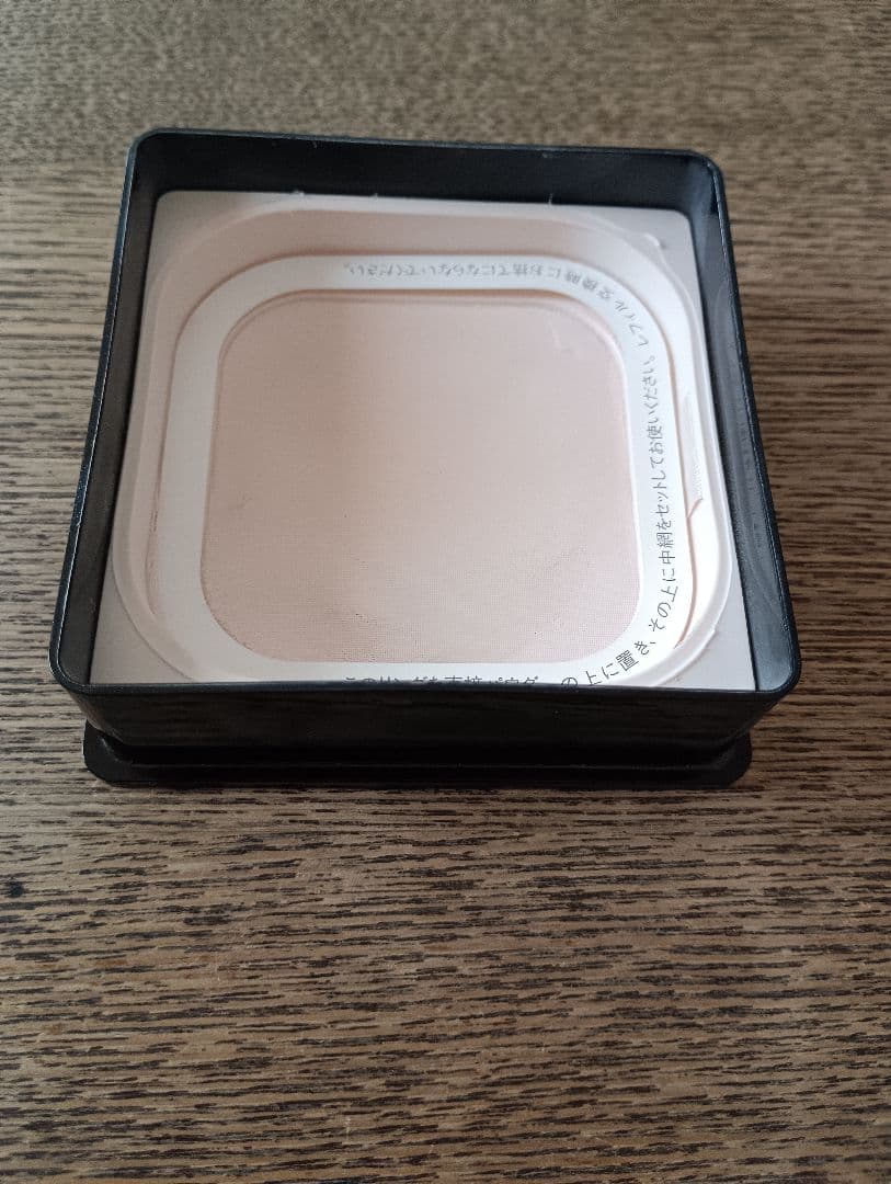 資生堂クレ・ド・ポー ボーテ プードルトランスパランe（フェースパウダー）