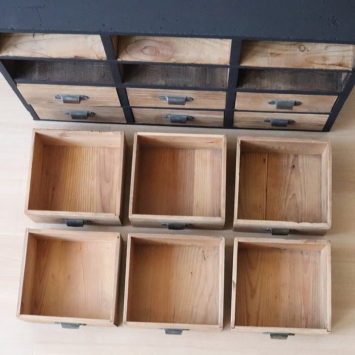 アンティーク 黒色 引出し12杯 チェスト 古家具 無垢材 桐材 ブラック